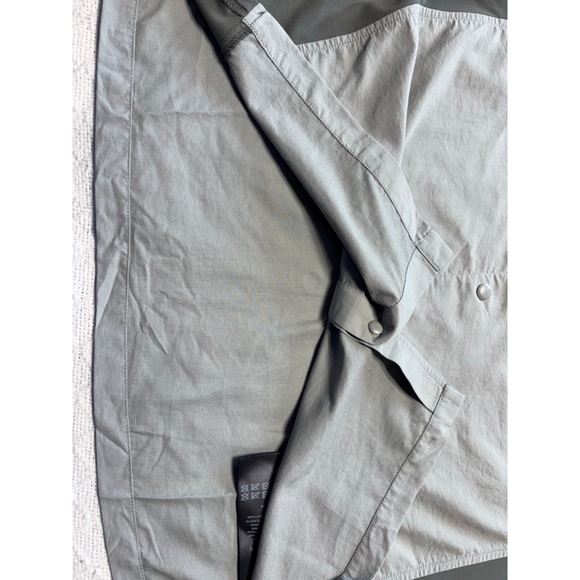 Sitka Gear Gorpcore Christensen Arms Quest Scouting Shirt Granite Men's Medium - Picture 7 of 7